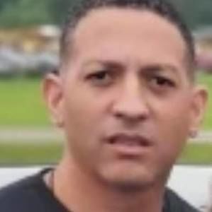 Meet your Posher, Derek